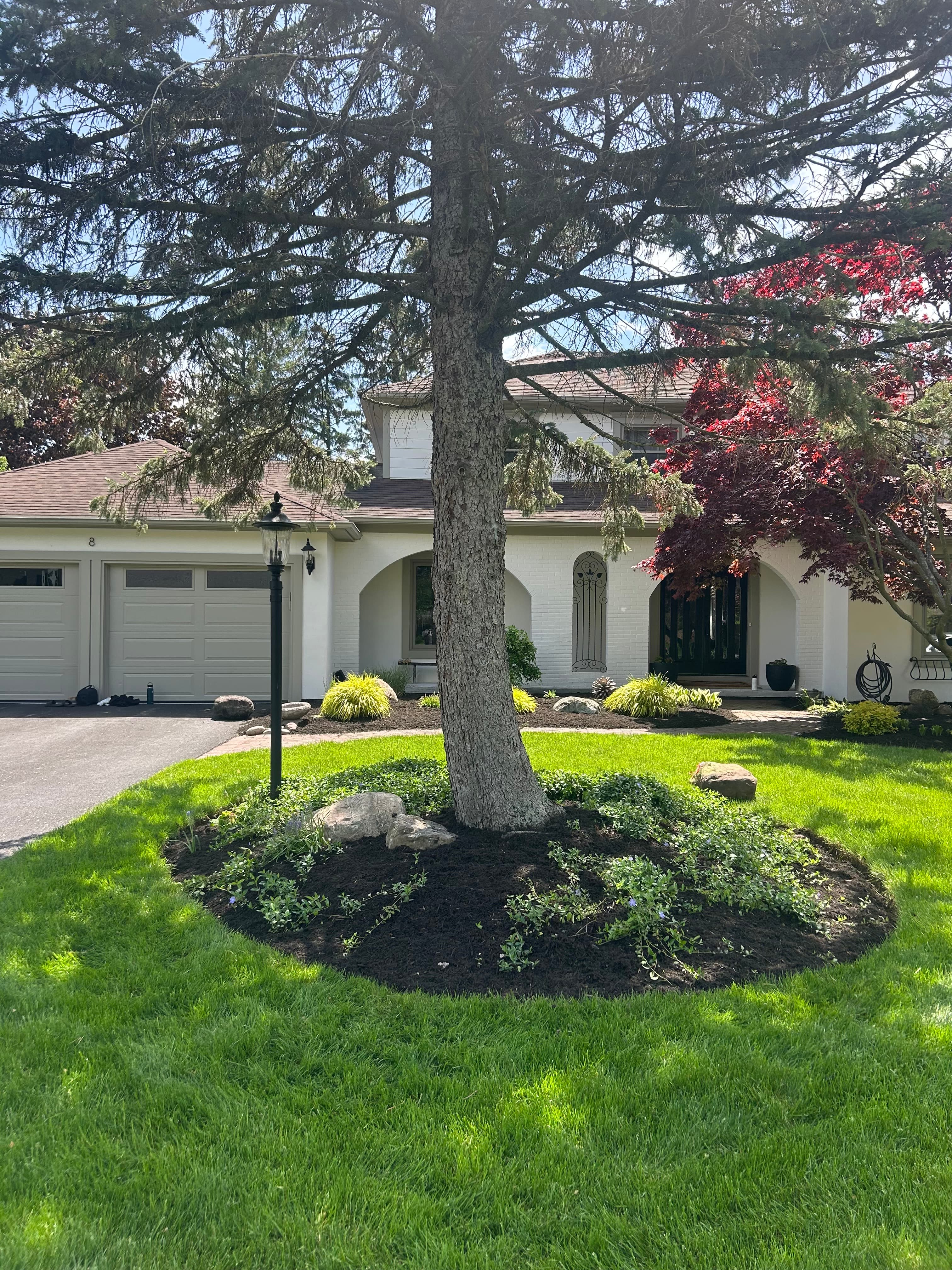 Mulch Job – photo 1