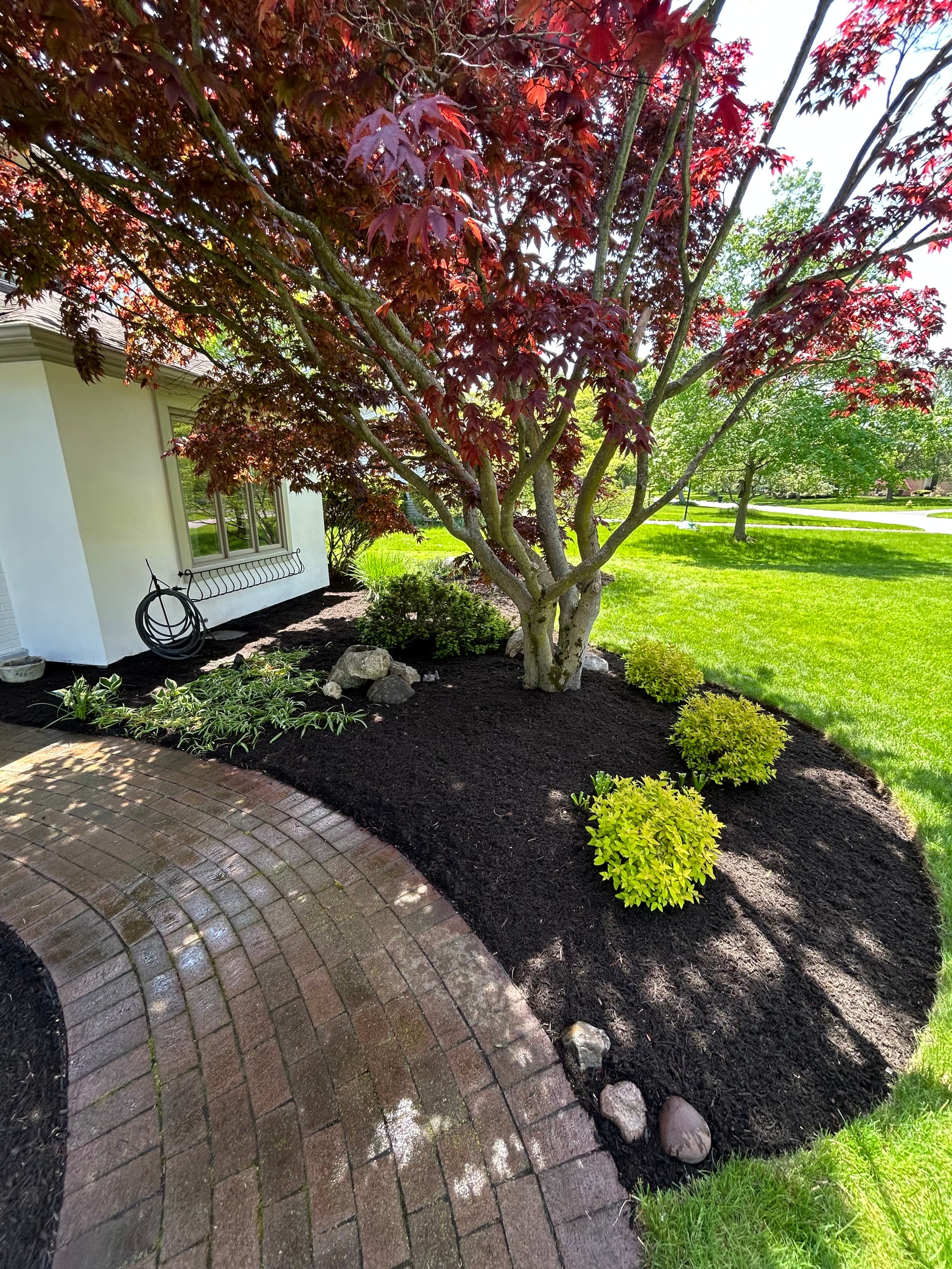 Seasonal Mulch Install — Driveway Border — Rochester, NY